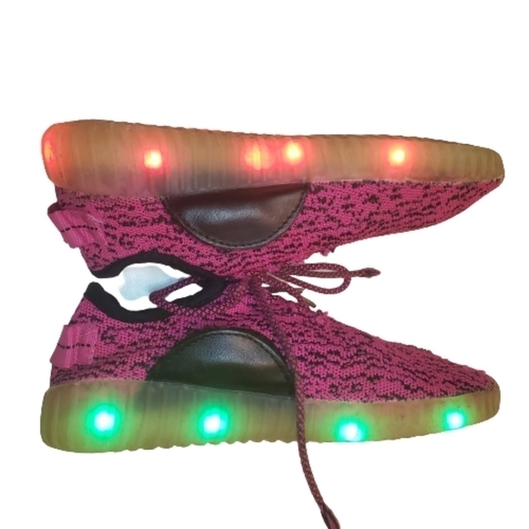 Link Kids Rechargeable Light Up Jogger Sneakers - Picture 9 of 11